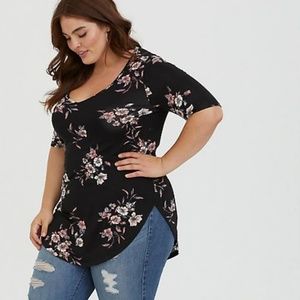 Torrid super soft black floral tunic tee size 4